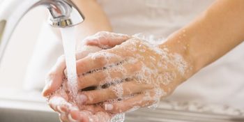 Medium_woman-washing-hands-740x370